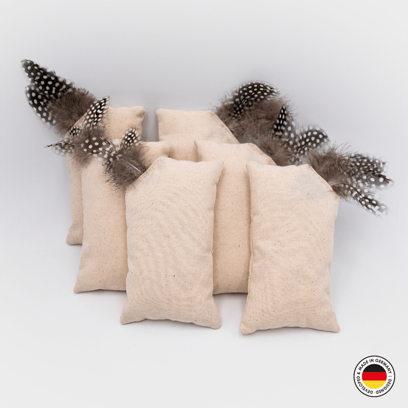 Nature Line – Valerian Cat Toy with Feathers - Share Happy Outfits