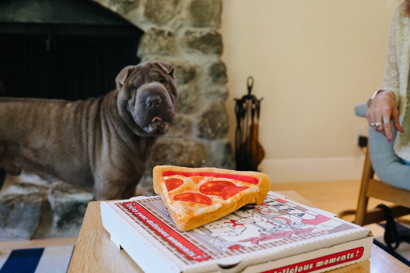 P.L.A.Y Snack Attack Puppy-roni Pizza: M - Share Happy Outfits